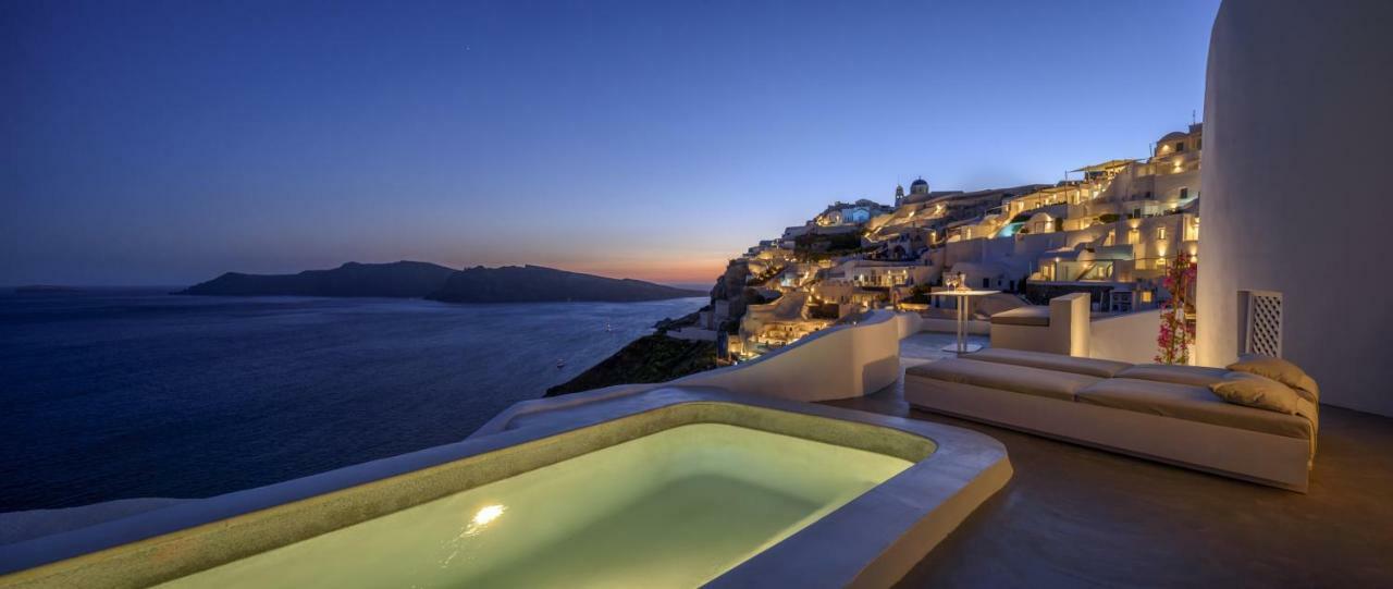 Echoes Luxury Suites (Adults Only) Oia  Exterior photo